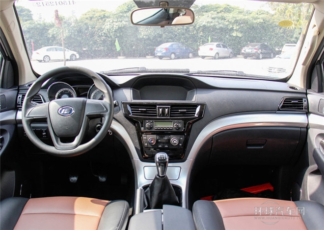 2015款 1.9T兩驅柴油標準型