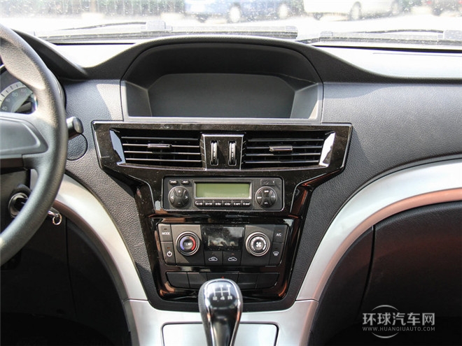 2015款 1.9T兩驅柴油標準型