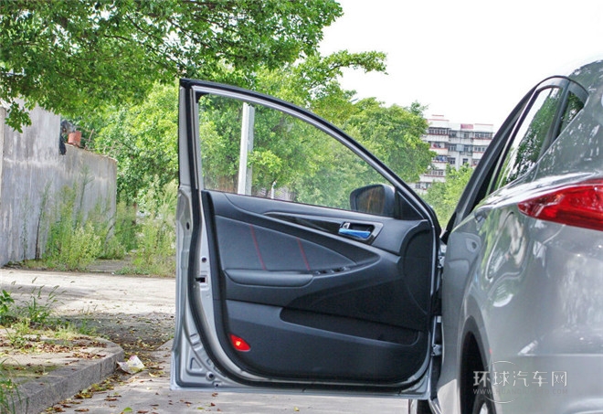 2015款 1.6L 手動俊酷型 國IV