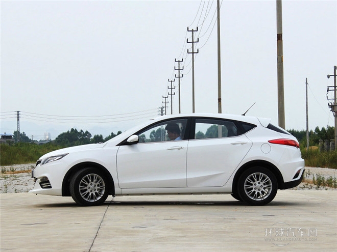 2015款 1.6L 手動致酷型 國IV