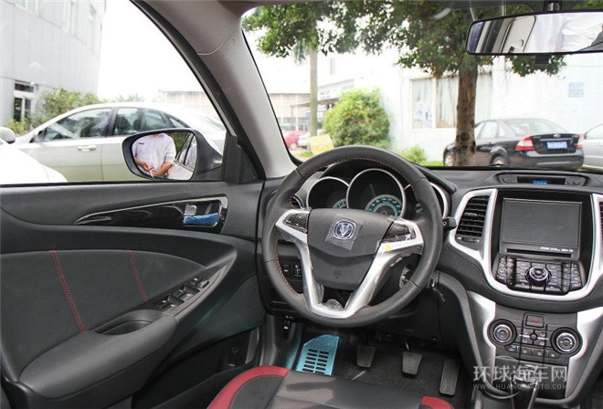 2015款 1.6L 自動(dòng)俊酷型 國(guó)IV