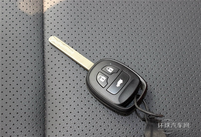 2015款 1.6L 自動致酷型 國IV