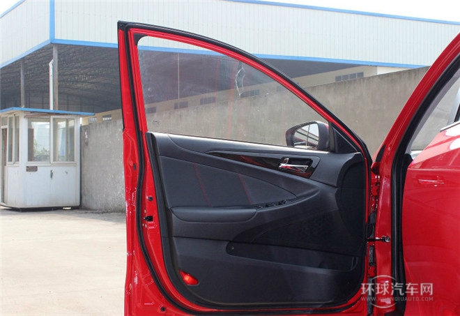 2015款 1.6L 自動(dòng)致酷型 國IV