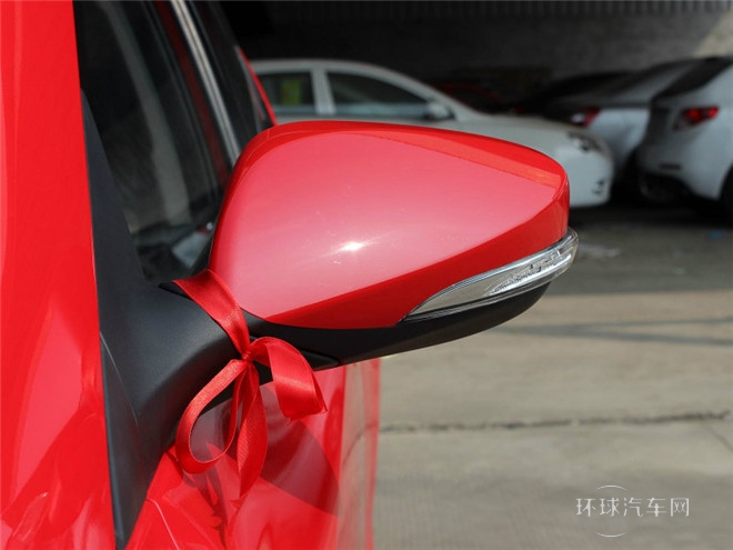 2015款 1.6L 自動致酷型 國IV