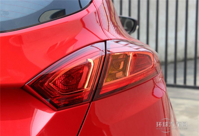 2015款 1.6L 自動致酷型 國IV