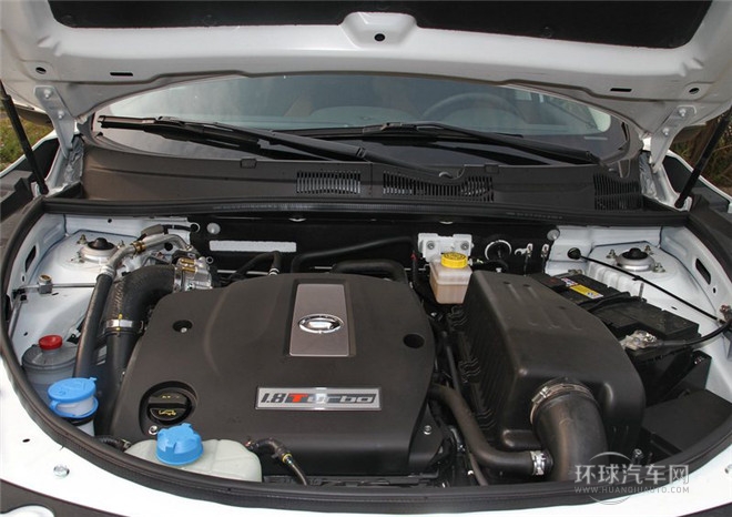 2015款 1.8T 自動(dòng)四驅(qū)豪華導(dǎo)航版