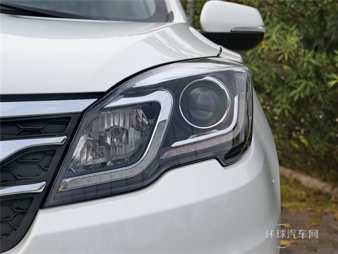 2015款 1.8T 自動(dòng)四驅(qū)豪華導(dǎo)航版