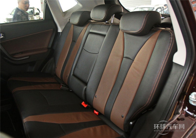 2015款 2.0L 自動兩驅豪華導航版