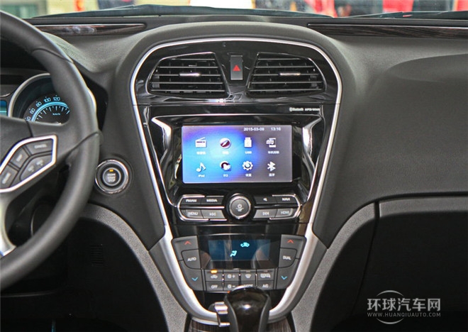 2015款 2.0L 自動兩驅豪華導航版