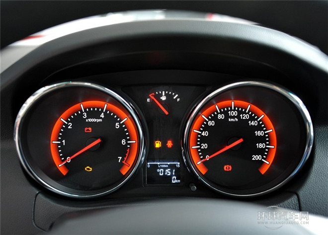 2015款 1.5L 手動黃鉆版