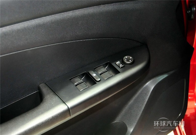 2015款 1.5L 手動(dòng)金鉆版