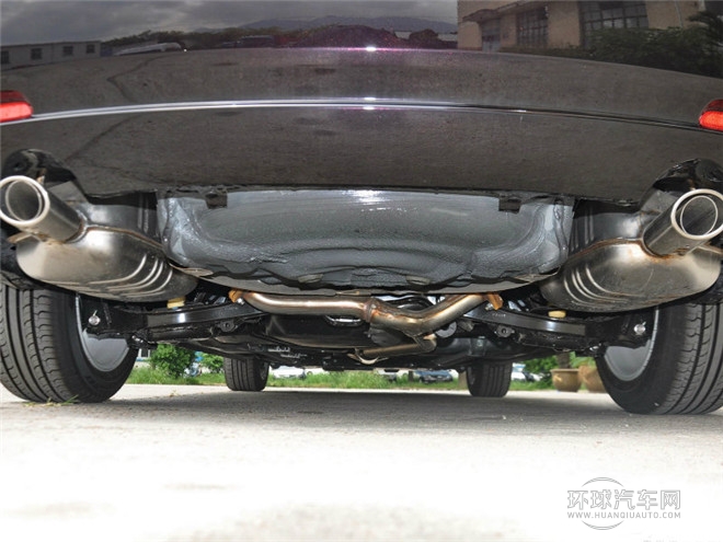 2015款 2.0L 自動超豪華型