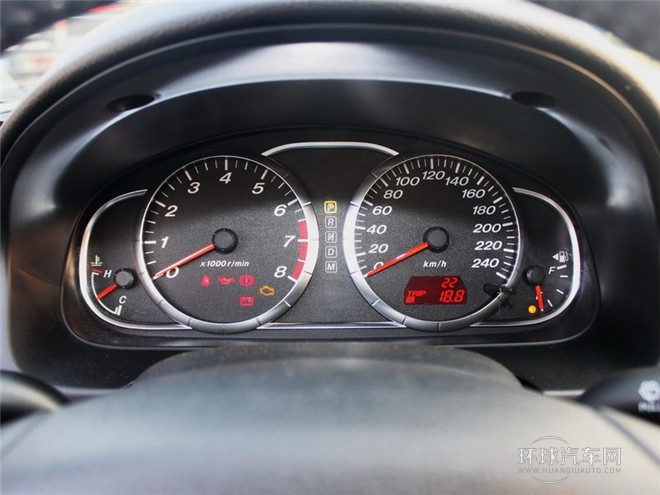 2015款 2.0L 自動豪華型