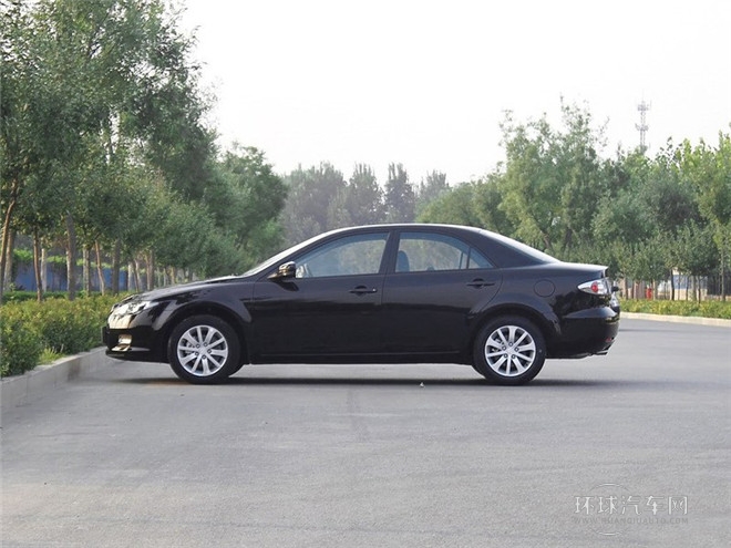 2015款 2.0L 自動豪華型