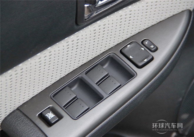 2015款 2.0L 自動經典型