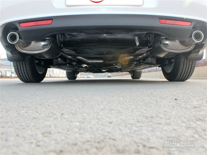 2015款 2.0L 自動豪華版