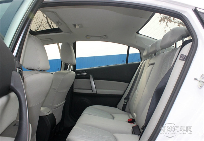 2015款 2.0L 自動(dòng)豪華版