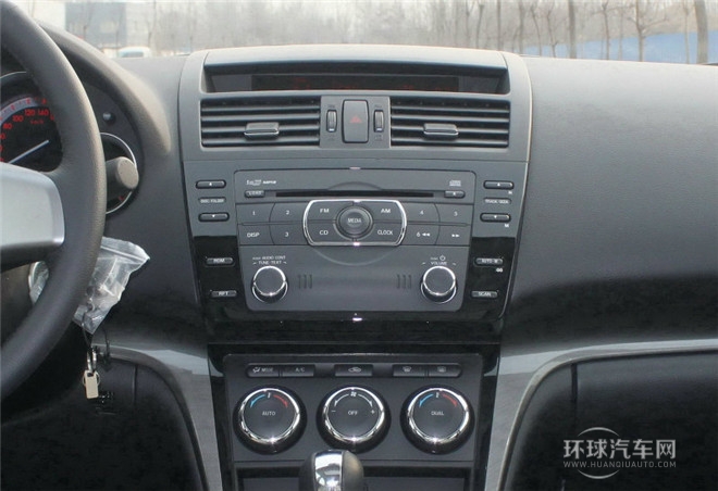 2015款 2.0L 自動豪華版