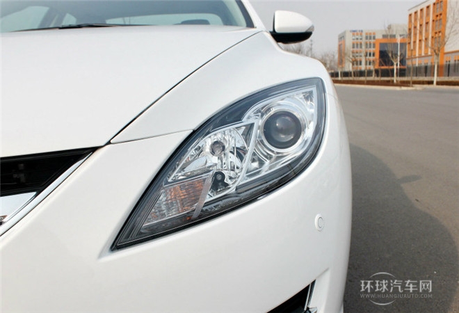 2015款 2.0L 自動豪華版