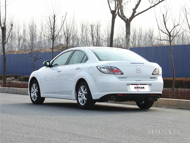 2015款 2.0L 自動豪華版