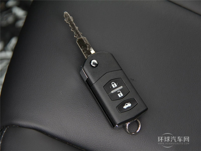 2015款 轎跑 2.0L 自動豪華版