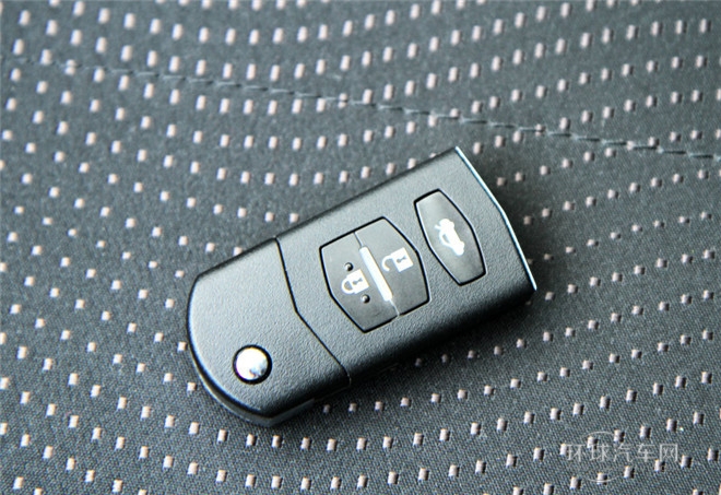 2015款 轎跑 2.0L 自動精英版