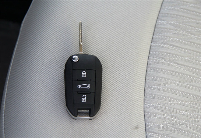 2015款 質尚版 1.6L 手動舒適型