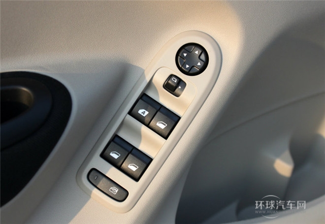 2015款 質尚版 1.6L 自動豪華型