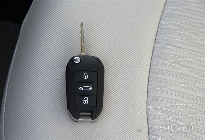 2015款 質尚版 1.6L 自動舒適型