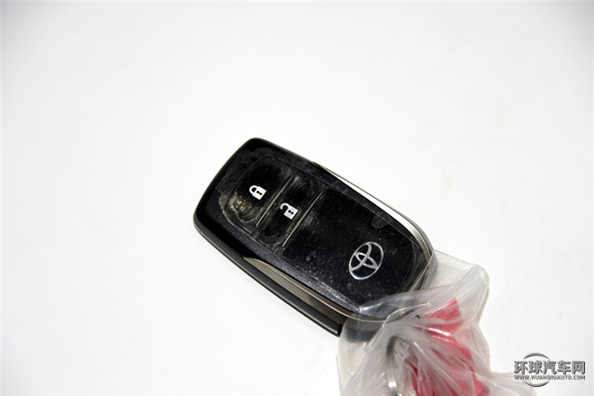 2015款 2.0T 四驅豪華版 7座