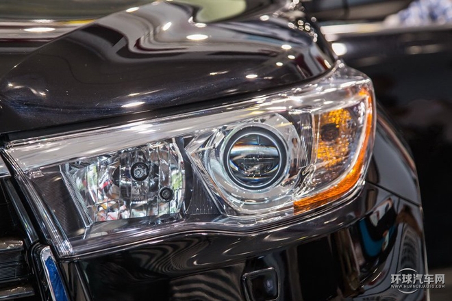 2015款 2.0T 四驅(qū)豪華版 7座