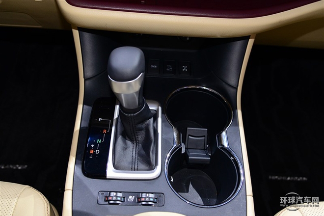 2015款 2.0T 四驅精英版 7座