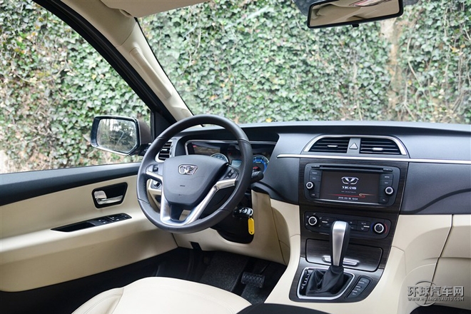 2015款 2.0T 自動豪華型