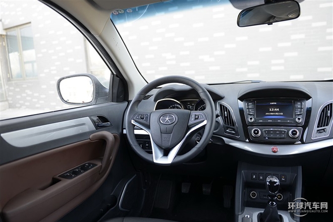 2015款 1.5T 手動(dòng)豪華型