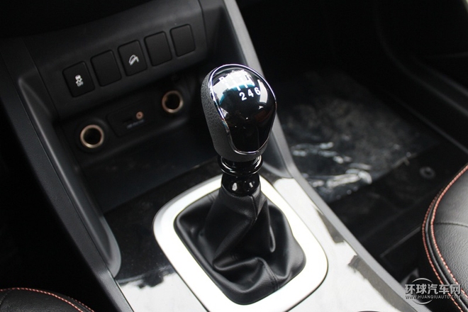 2015款 1.5T 手動(dòng)舒適型