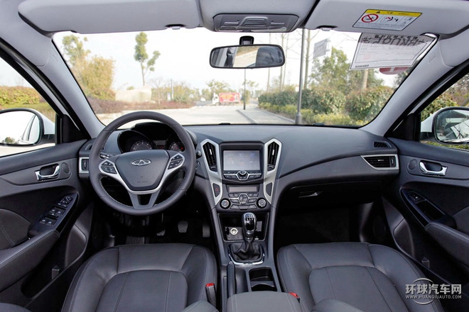 2015款 1.6L 手動致領版