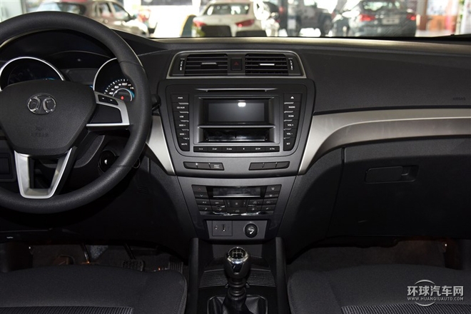 2015款 2.0T 手動豪華型