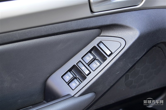 2015款 2.0T 手動精英型