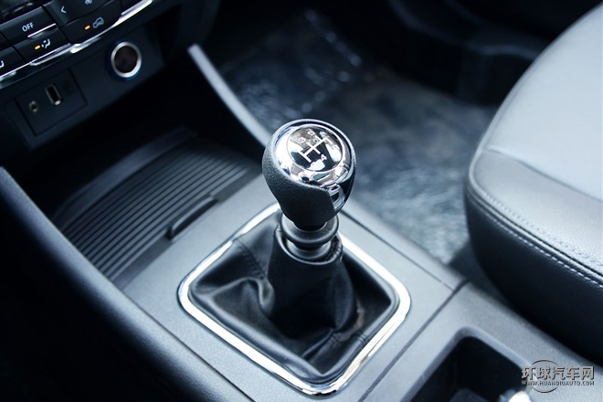 2015款 2.0T 手動精英型