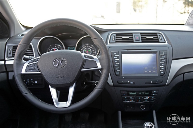 2015款 2.0T 手動精英型