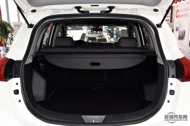 2015款 2.0T 手動舒適型