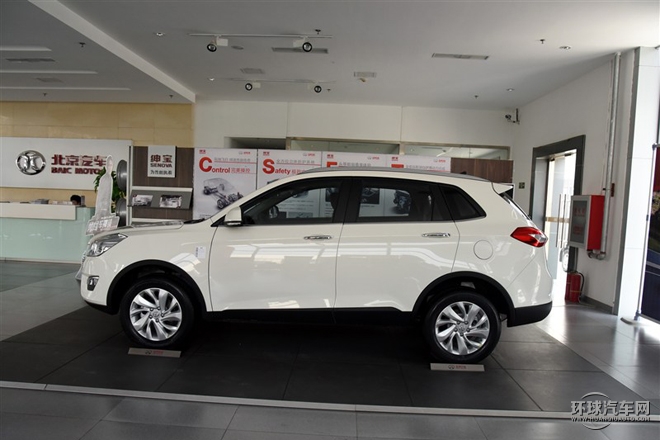 2015款 2.0T 手動舒適型