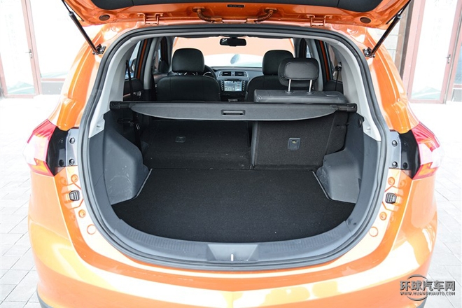 2015款 2.0T 自動豪華型