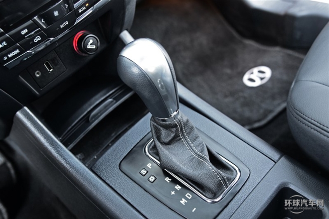 2015款 2.0T 自動豪華型