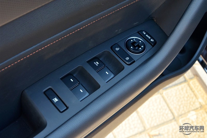 2015款 2.4L DLX尊貴型