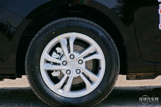 2015款 1.5L 手動(dòng)旗艦型