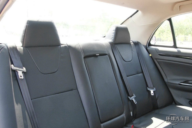 2015款 1.5L 手動(dòng)旗艦型