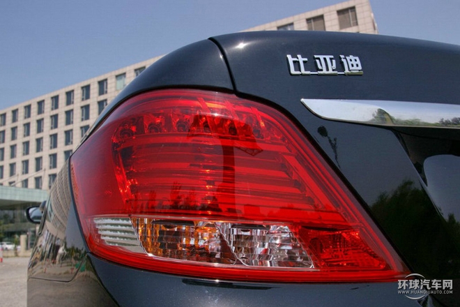 2015款 1.5L 手動旗艦型