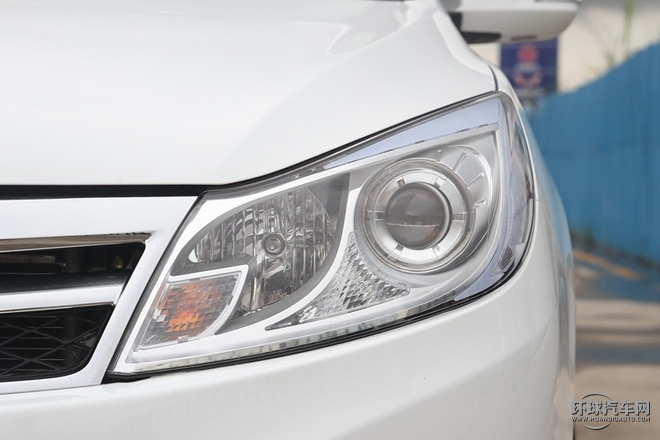 2015款 1.5L 手動舒適型