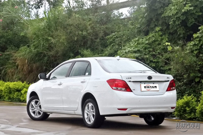 2015款 1.5L 手動舒適型